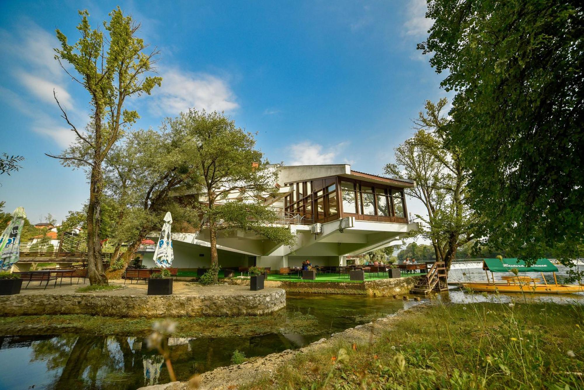 Hotel Ada Bihać Kültér fotó