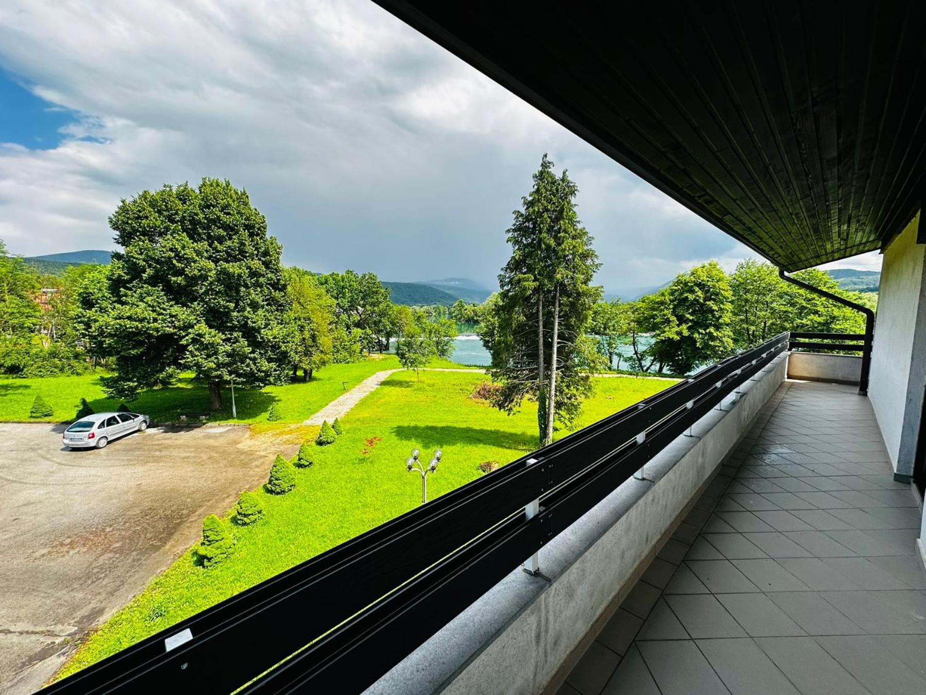 Hotel Ada Bihać Kültér fotó