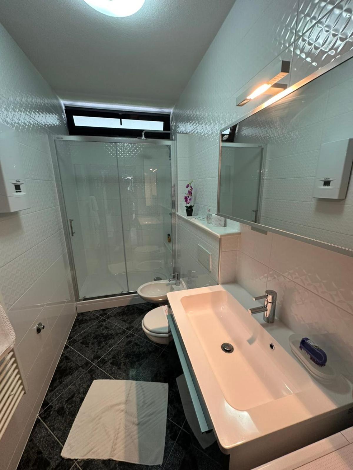 Hotel Ada Bihać Kültér fotó